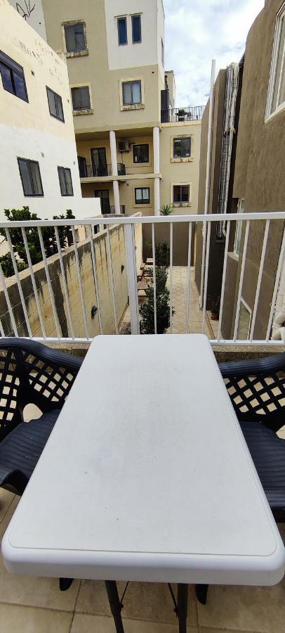 Villa Arjuza - Private Self Catering Bedrooms With Bathroom Is-Swieqi Eksteriør billede