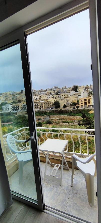 Villa Arjuza - Private Self Catering Bedrooms With Bathroom Is-Swieqi Eksteriør billede