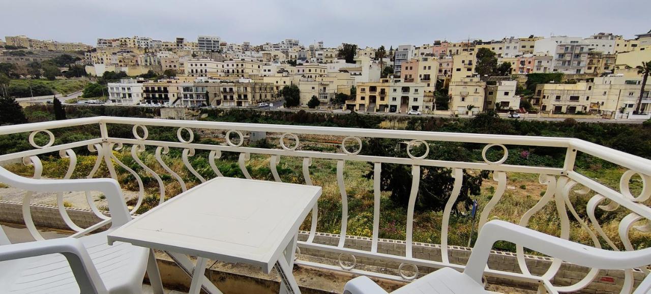 Villa Arjuza - Private Self Catering Bedrooms With Bathroom Is-Swieqi Eksteriør billede