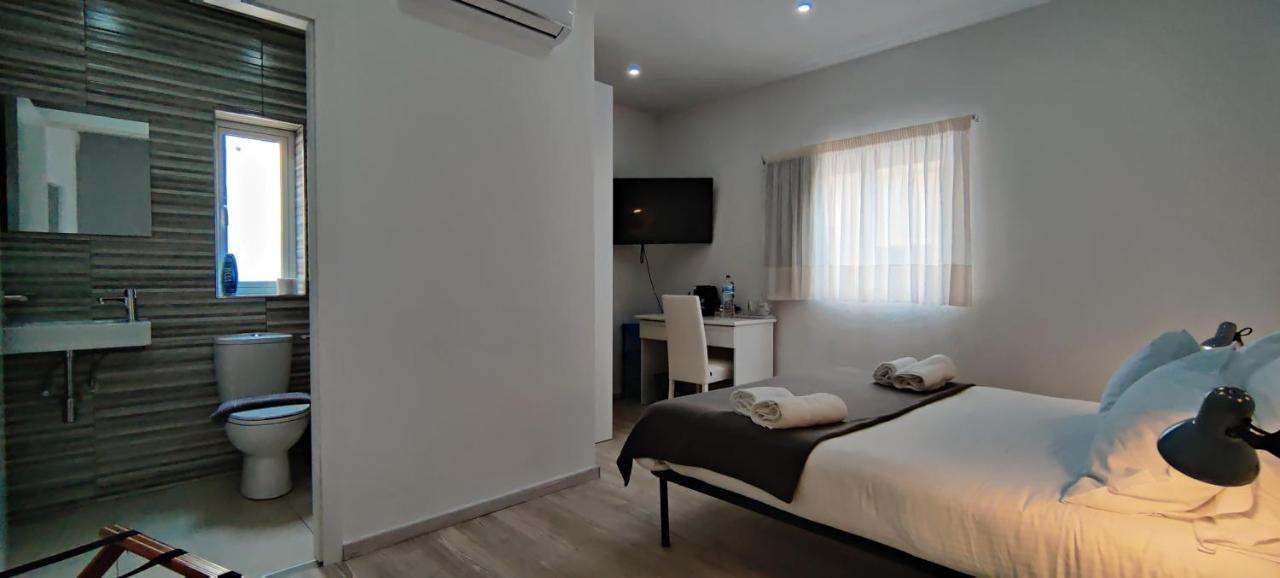 Villa Arjuza - Private Self Catering Bedrooms With Bathroom Is-Swieqi Eksteriør billede